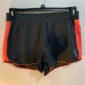 Reebok Women's Black Running Short  Shorts CableTrim Size Medium Speedwick
